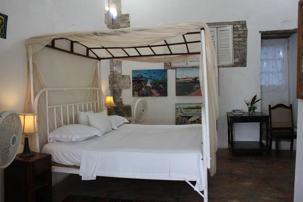 Hotel Florita Jacmel Bagian luar foto