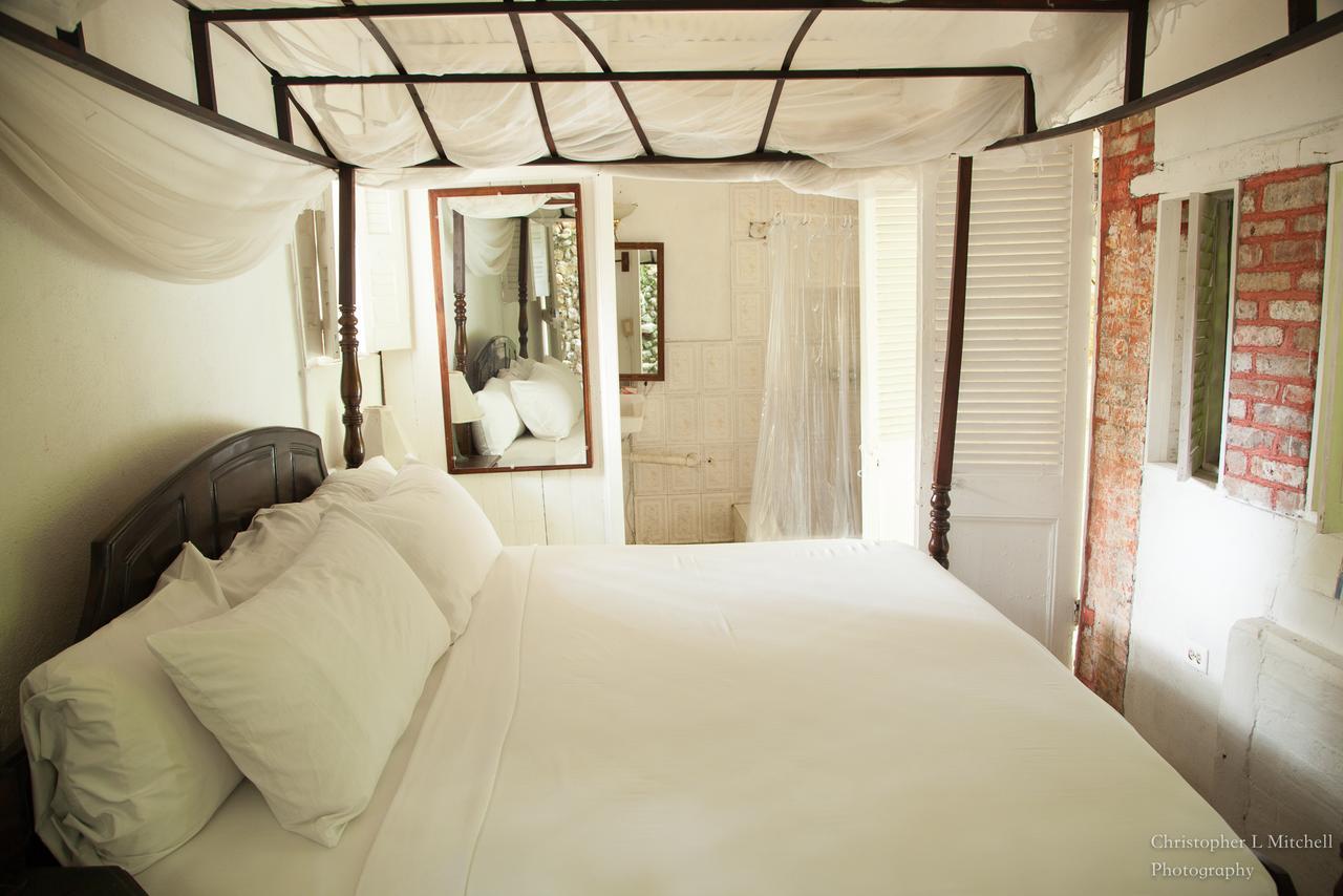 Hotel Florita Jacmel Bagian luar foto