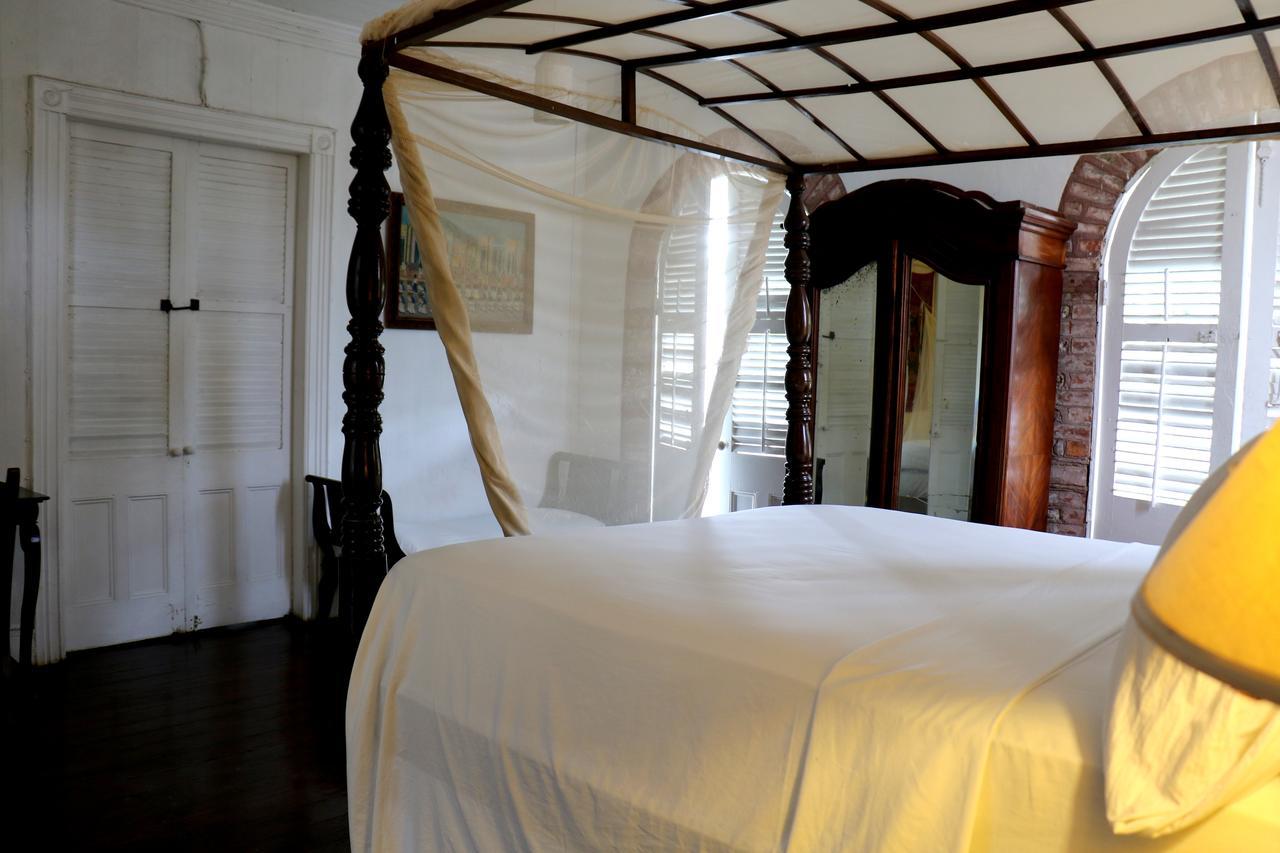 Hotel Florita Jacmel Bagian luar foto