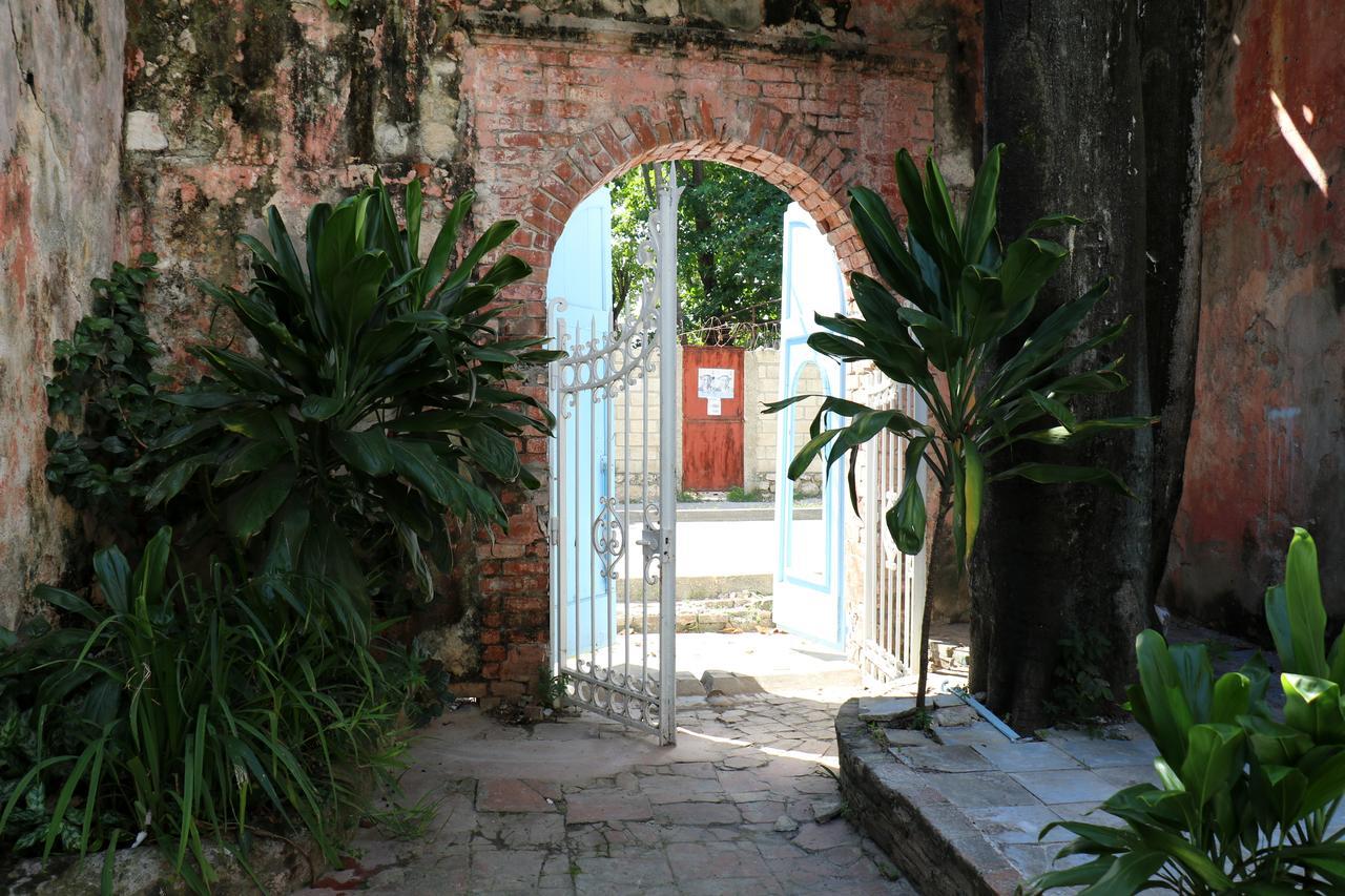 Hotel Florita Jacmel Bagian luar foto