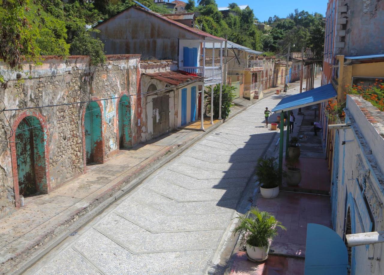 Hotel Florita Jacmel Bagian luar foto