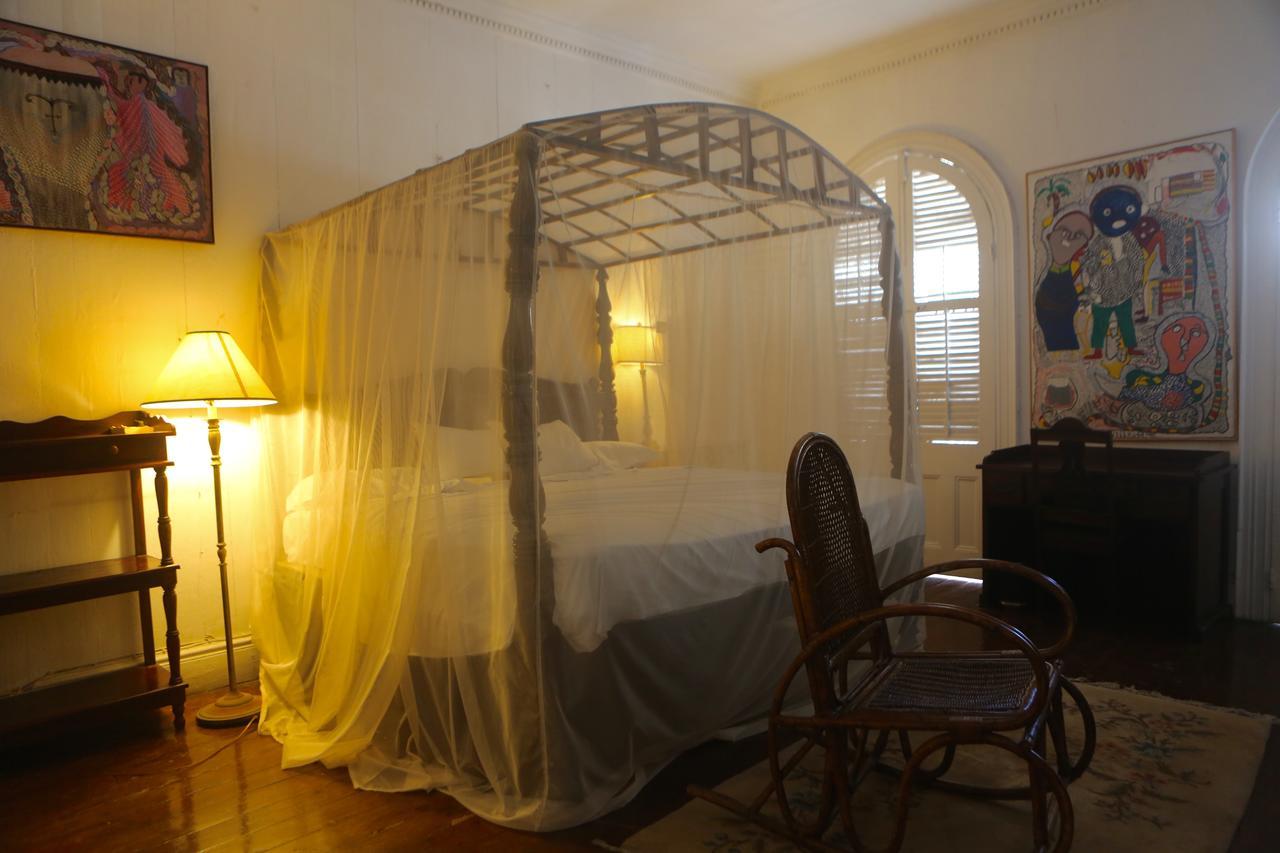 Hotel Florita Jacmel Bagian luar foto
