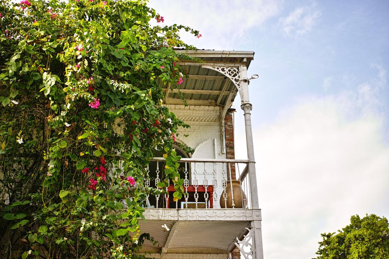 Hotel Florita Jacmel Bagian luar foto