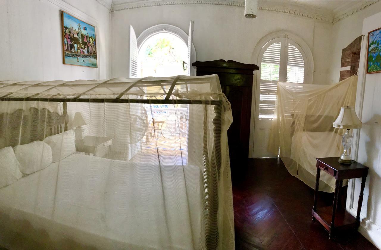 Hotel Florita Jacmel Bagian luar foto