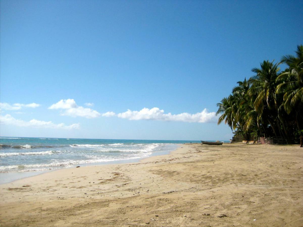 Hotel Florita Jacmel Bagian luar foto